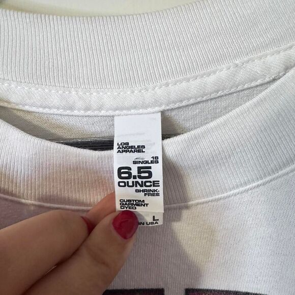 Vintage Style Michael Jordan T-shirt featuring Air Jordan Series On Back - Picture 4 of 5